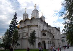 Патриарший дворец с церковью Двенадцати апостолов, август 2012 г. Фото: А. Востриков.