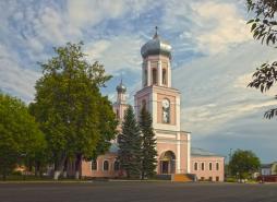 Троицкий собор (г. Валдай). Август 2013 г. Фото: Анатолий Максимов.